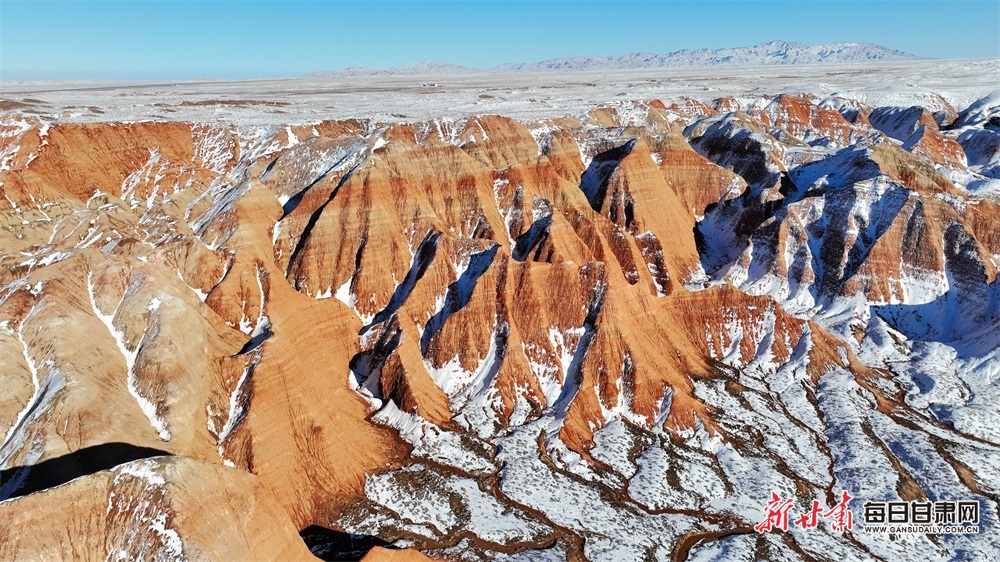 張掖：七彩山陵披“白紗” 一幅丹青驚世人 雪後甘州區彩龍嶺超美_fororder_6