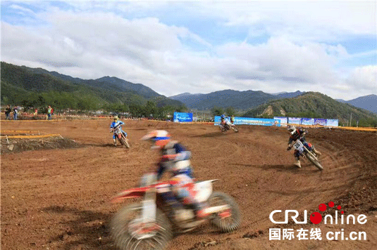 2016年“鳌山杯”中国摩托车越野锦标赛太白开赛