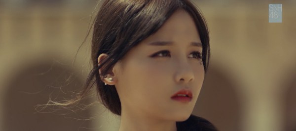 SNH48《公主披风》MV预告曝光 化身西班牙公主