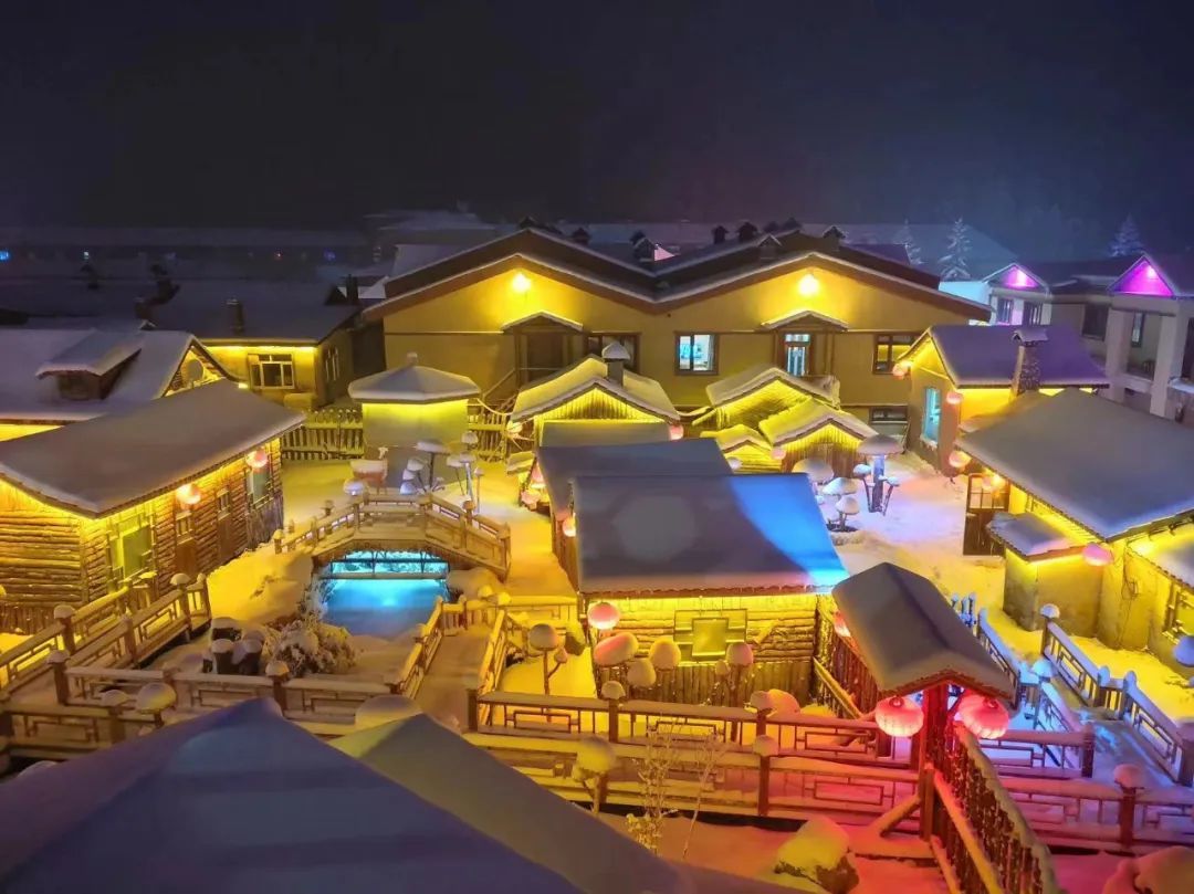 黑龙江雪乡景区11月10日零时起正式开园迎宾