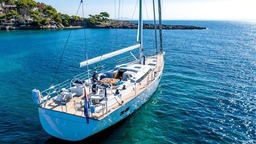 宾利汽车携手CONTEST YACHTS 为全新CONTEST 67CS豪华风帆游艇打造定制内饰