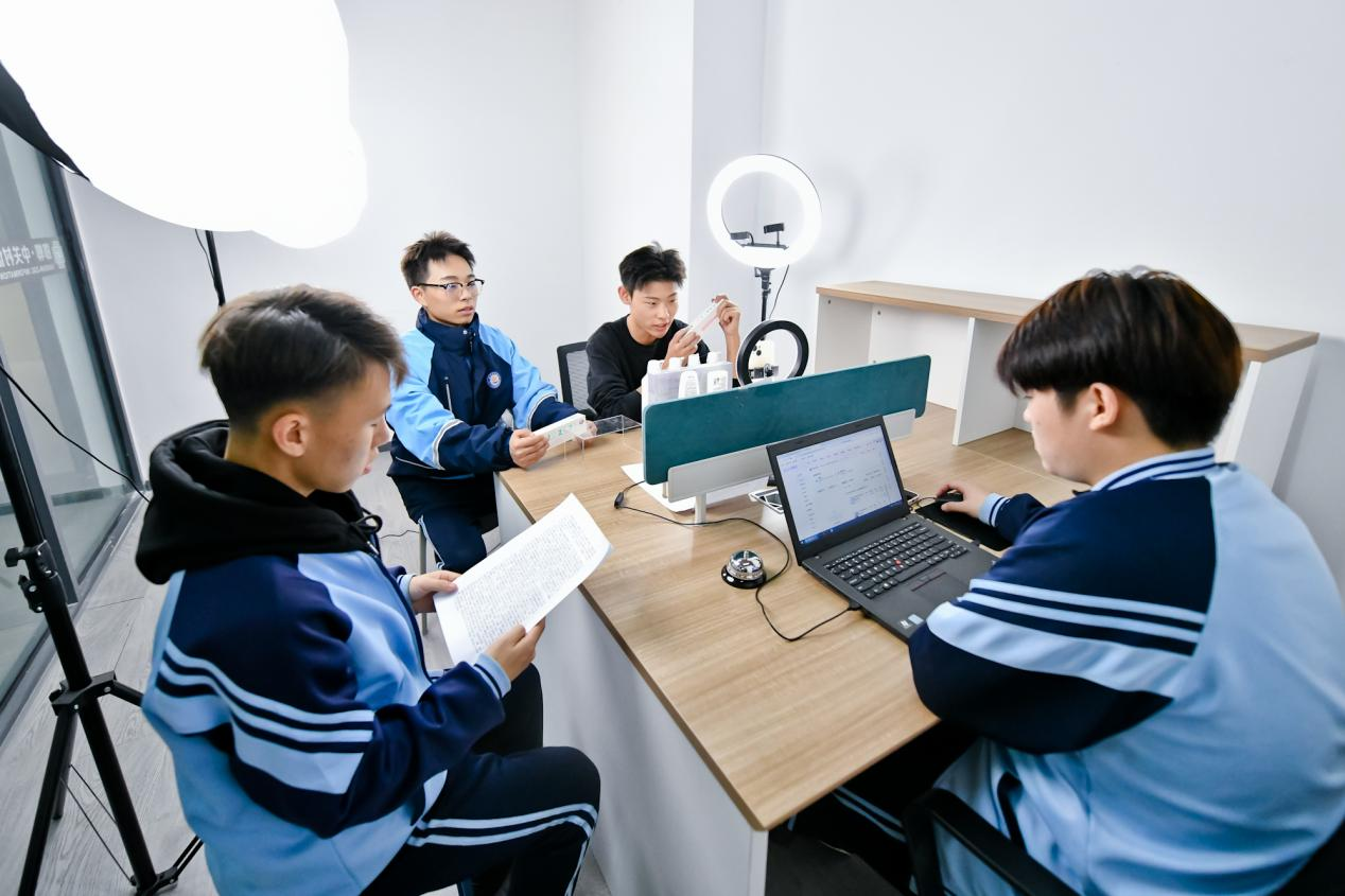 邯鄲冀南新區：發展新時代職業教育 推動産城教融合發展_fororder_2