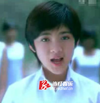 青春美少女蒋中一重返歌坛画风变大变