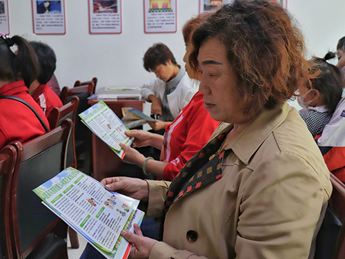 保定博野:開展志願服務 助力安全生産_fororder_5