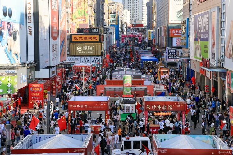 山东青岛：示范步行街，百年台东示范了什么