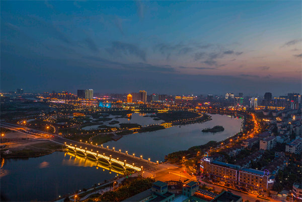 眉山主題館亮相第三屆川渝住房城鄉建設博覽會_fororder_眉山城市夜景-攝影-周軍