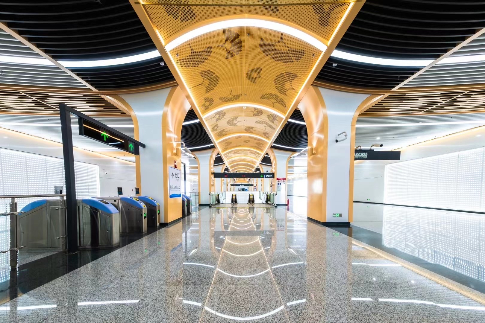 （转载）19号线二期车站今日惊喜亮相 一线一景打造“地下文化走廊”