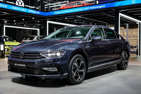 大众汽车纯电甲壳虫首次实车亮相2023广州车展_fororder_image010