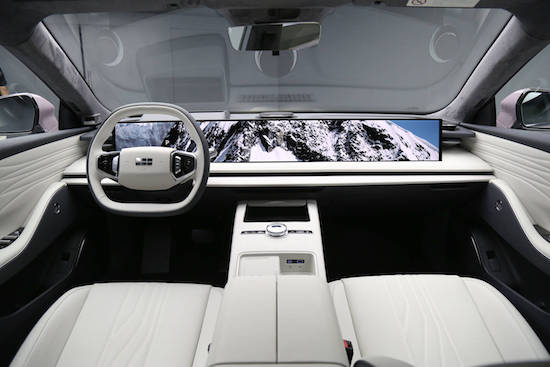 B级纯电轿车最具市场竞争力的旗舰产品之一 吉利银河E8正式开启预售_fororder_image005