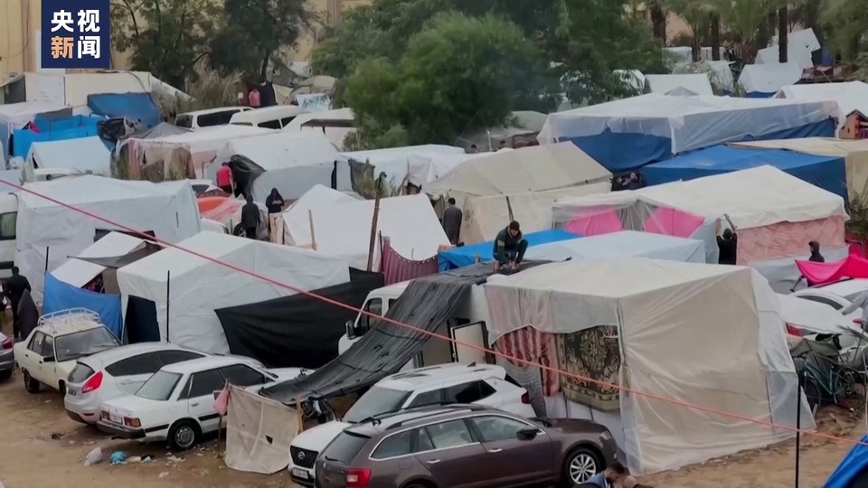 巴以冲突持续 加沙地带进入雨季 民众生存状况进一步恶化