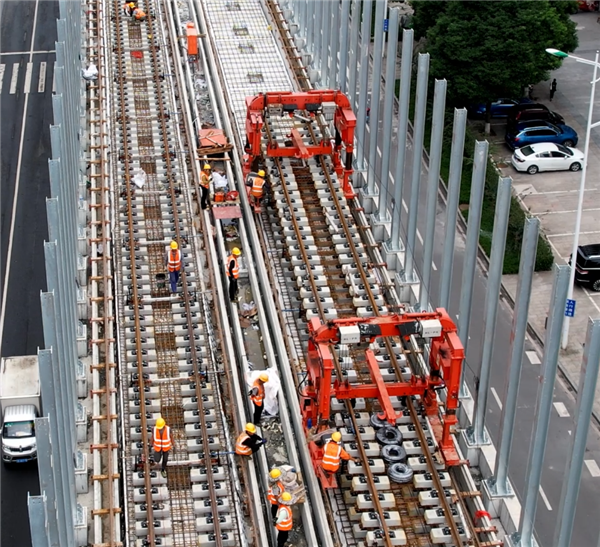 重慶：璧銅線軌道鋪設工作完成量超3成_fororder_圖片3