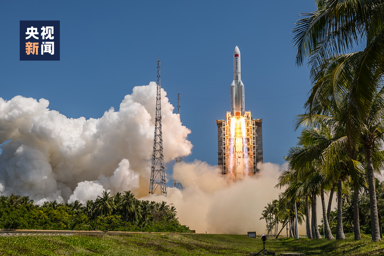 火箭尾焰“拉面”太惊艳！摄影师揭秘→