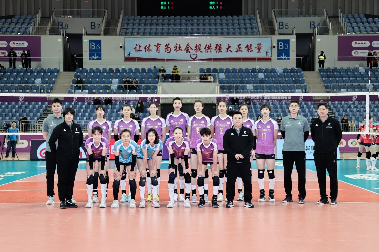 十二场比赛一局未失 天津渤海银行女排进军八强_fororder_图片1