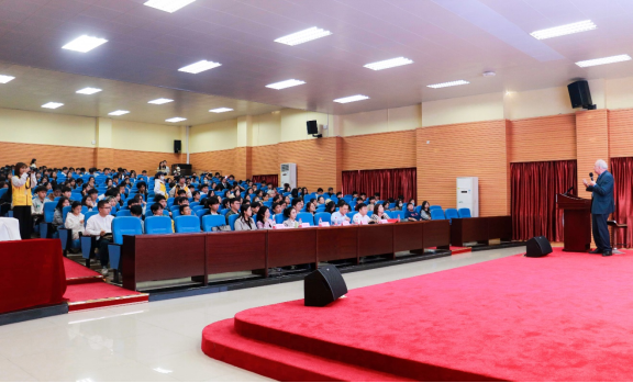 Ron Anderson教授：国际储备货币与中国在国际金融市场中的地位