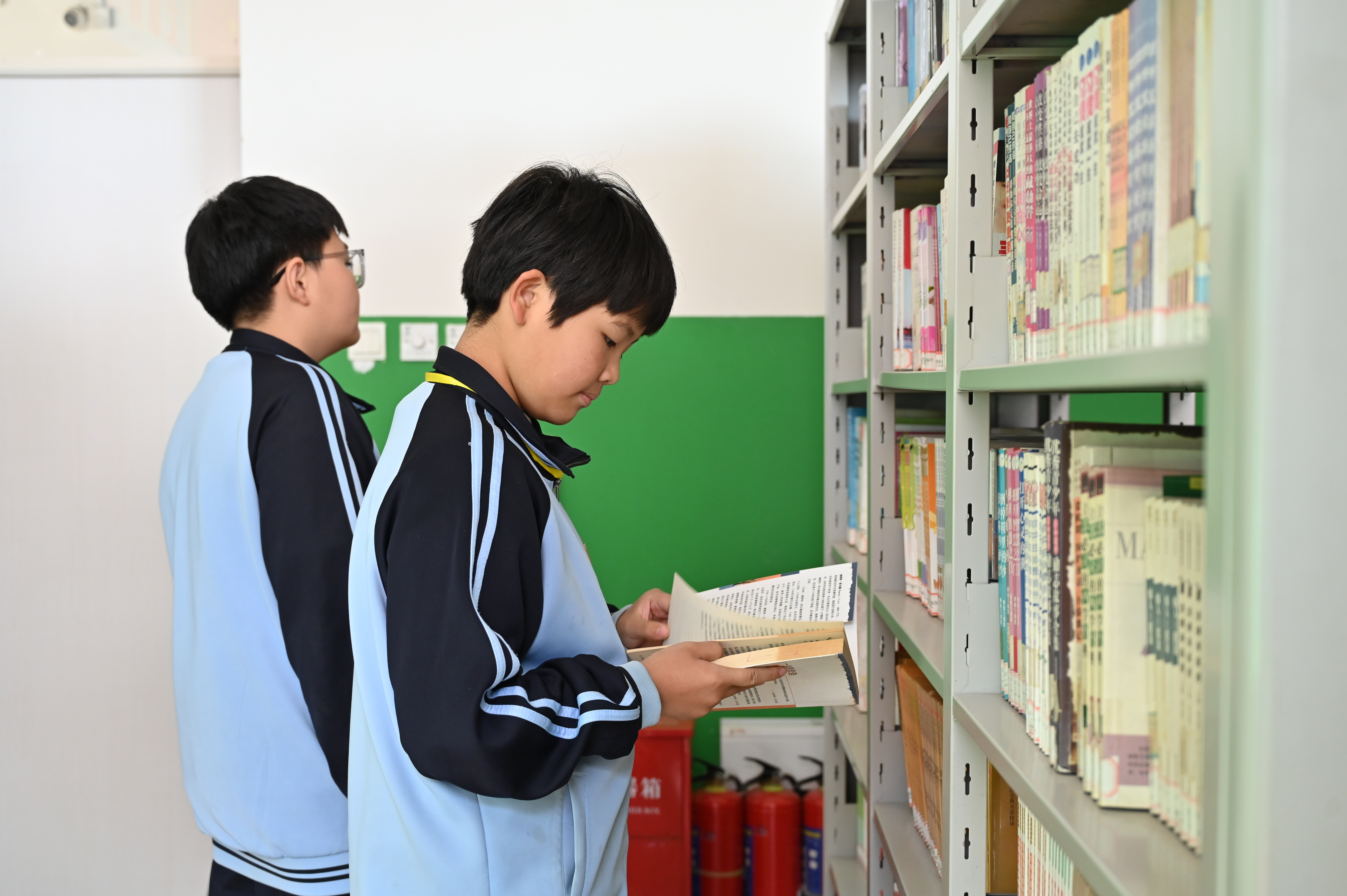 河北盐山：悦读漂流进校园  共沐书香促成长_fororder_图片5