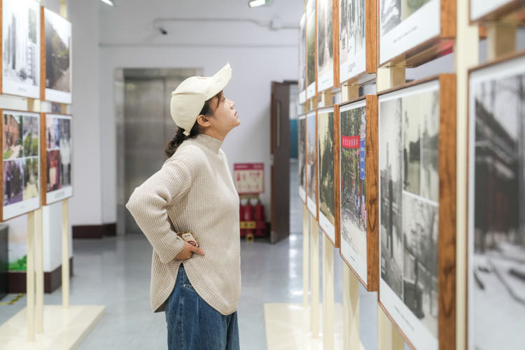 纪念南开大学八里台校区启用100周年摄影图片展开幕_fororder_4