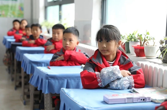 貴州水城20余所學校開始集中供暖 溫暖校園迎接冬季_fororder_水城1