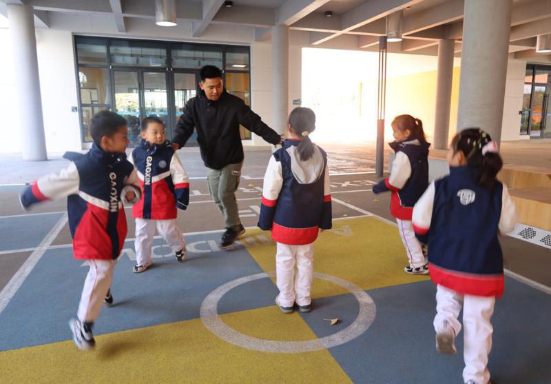 關於“課間十分鐘” 她給孩子上了這樣一堂課