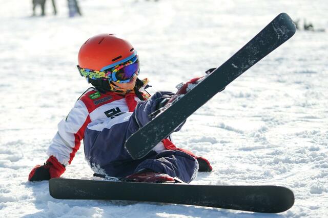 延续冬奥之约 中国冰雪季火热开启
