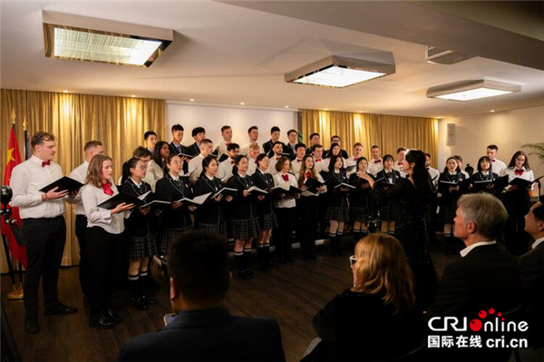 中德青少年音乐文化交流分享会在德国杜塞尔多夫举办_fororder_1