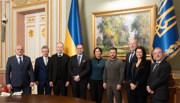 乌克兰总统泽连斯基与瑞士联邦主席举行会谈