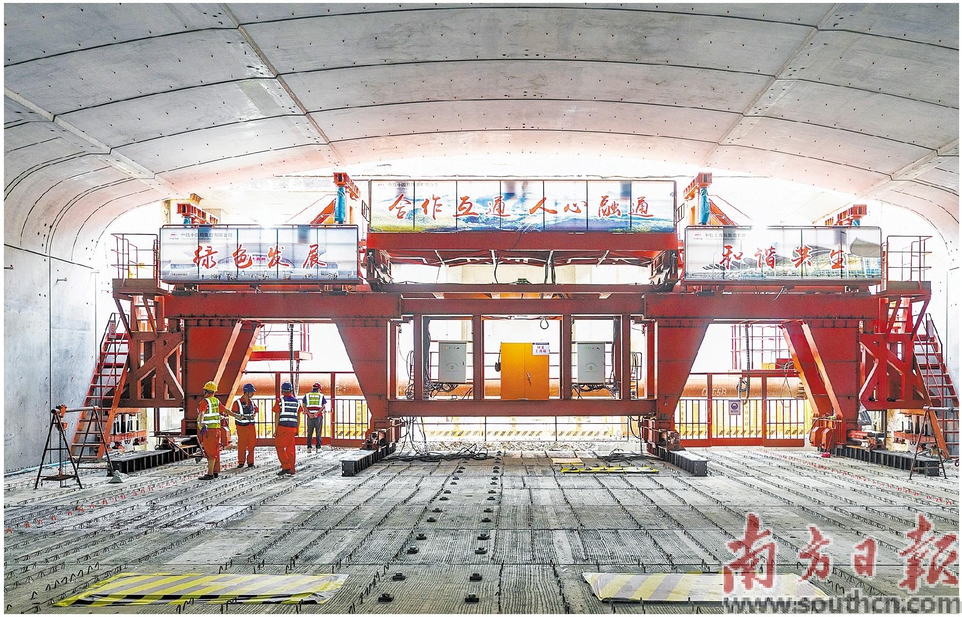 “搭积木”建地铁站 大湾区首批装配式地铁车站在深圳拼装完成_fororder_586fe7d0-9b0e-428c-b45c-fdd244cf83af