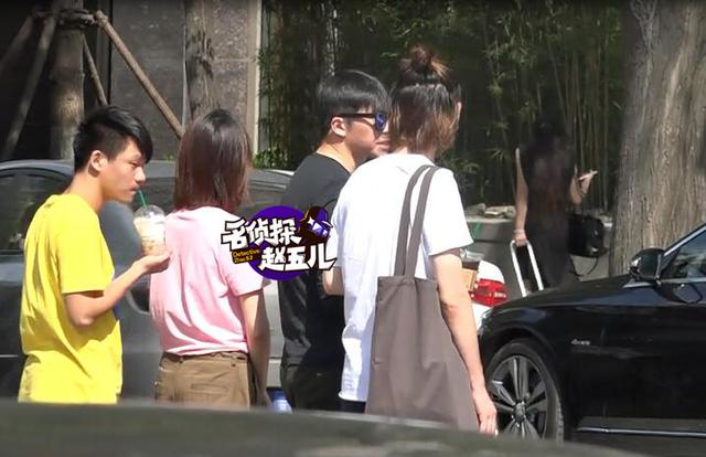 俞灏明给哥们刘欢当跑腿小弟 女友王浩燃相陪伴_娱乐_腾讯网