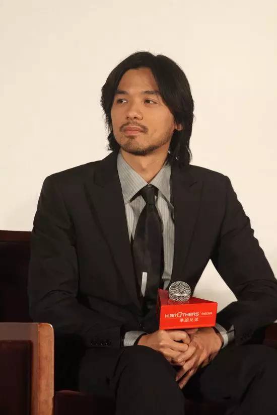 请老公前女友做伴娘 没有哪个女星能像她这么大度吧