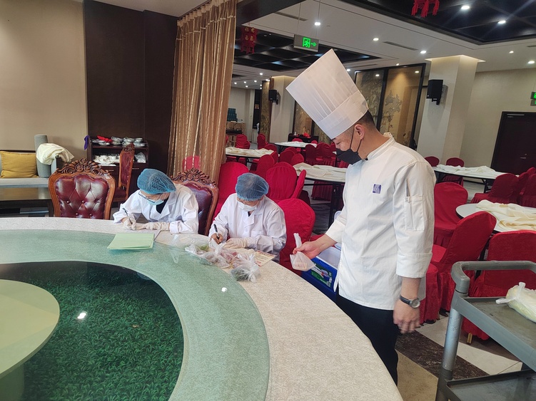 河北定兴：快检巡检守护群众“舌尖上的安全”_fororder_002