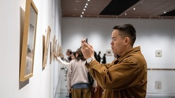 “从延安精神到新中国情怀”纪念第一个五年计划70周年版画巡展在贵州遵义开展