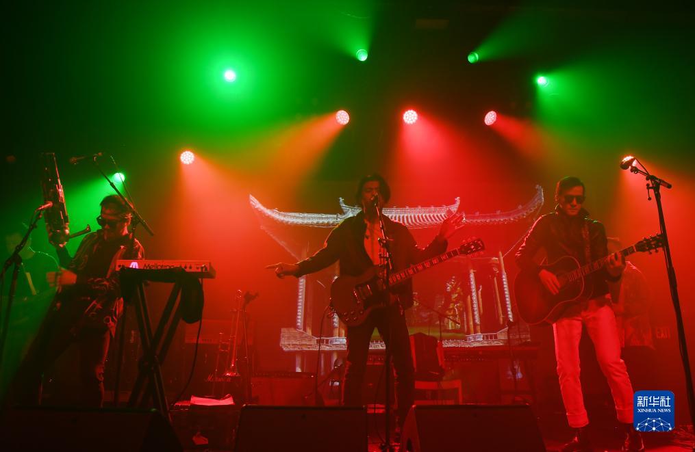 “有朋自东方来”音乐节登陆纽约 掀起中国摇滚热潮
