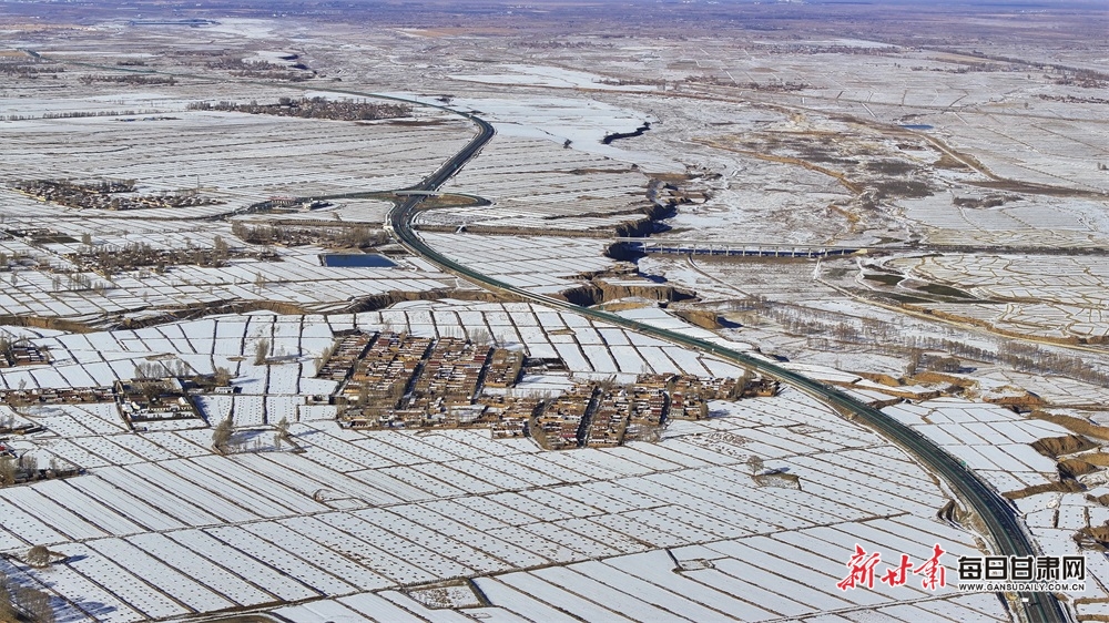 雪浴祁連風光美 冬至山鄉畫意濃 航拍民樂給你別樣視覺_fororder_2