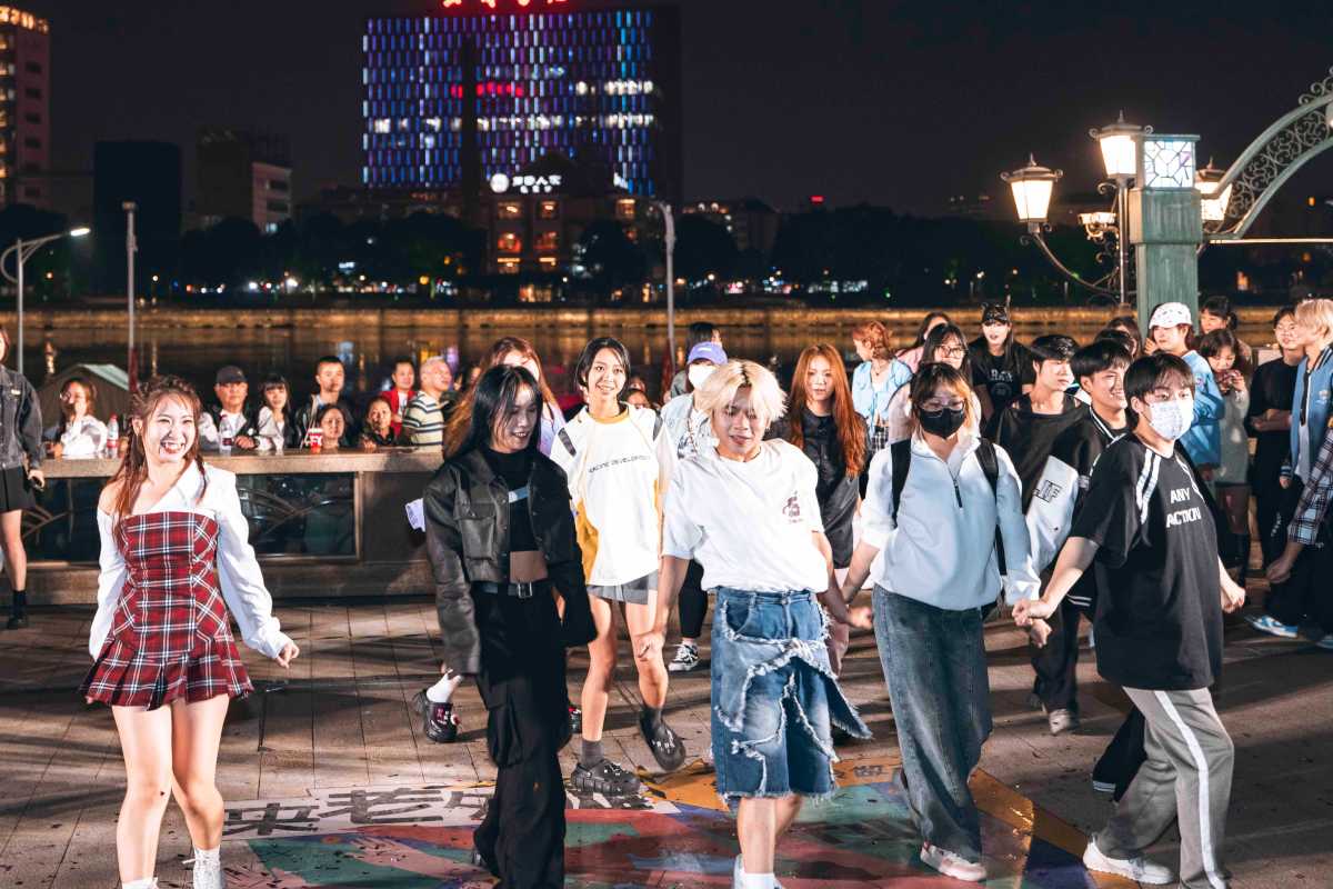 宁波老外滩步行街，国家级！_fororder_d795391f-edc0-43b7-9d30-ced9b52f5be8size_w_8192_h_5464