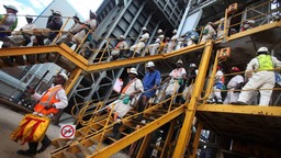 南非西北省勒斯滕堡一礦井發生事故 已致11人死亡