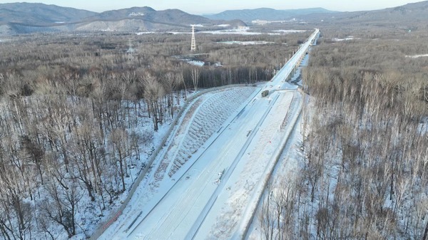 我國在建最北端高鐵哈伊高鐵鐵力至伊春段項目路基土石方工程全部完成