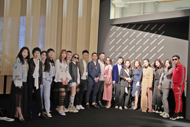 婚纱总动员携行业精英探秘2018米兰国际婚纱礼服展