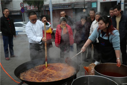 去重庆旅游必打卡的网红美食——渝味晓宇火锅