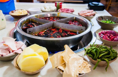 去重庆旅游必打卡的网红美食——渝味晓宇火锅