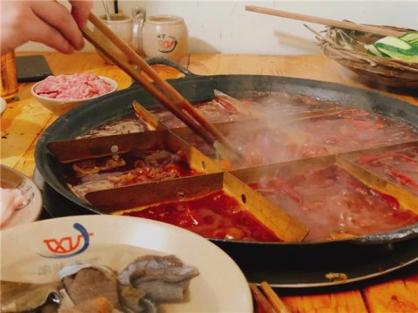 去重庆旅游必打卡的网红美食——渝味晓宇火锅