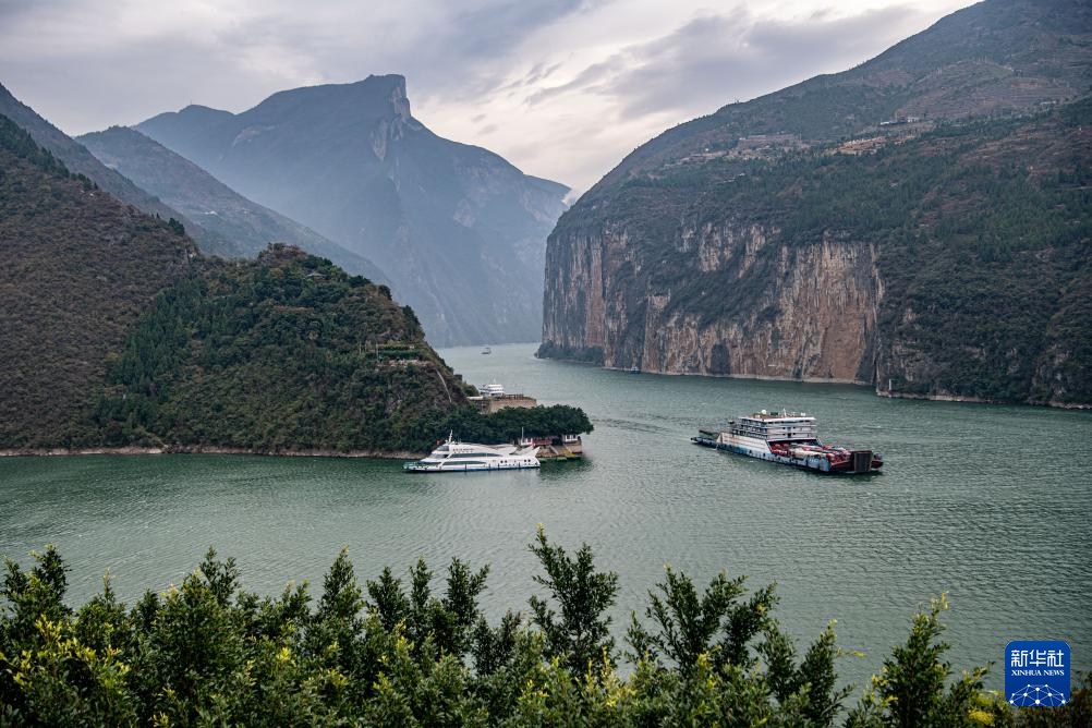 重庆奉节：“诗城”风光引游人