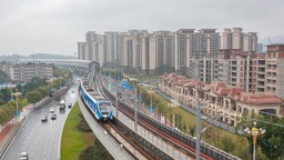 全國首條雙流制市域鐵路地鐵貫通列車在重慶正式運營