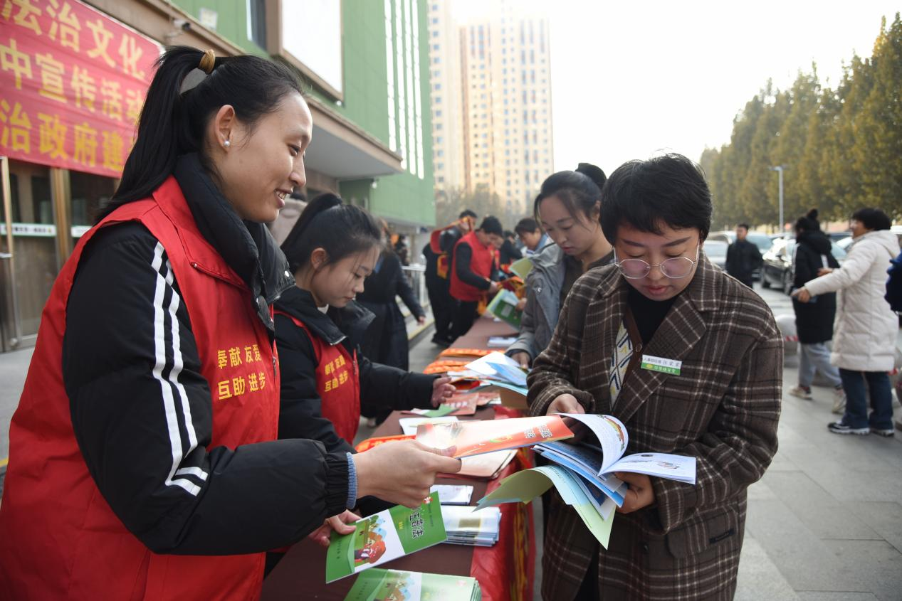 河北威县：开展法治宣传 弘扬宪法精神_fororder_图片11