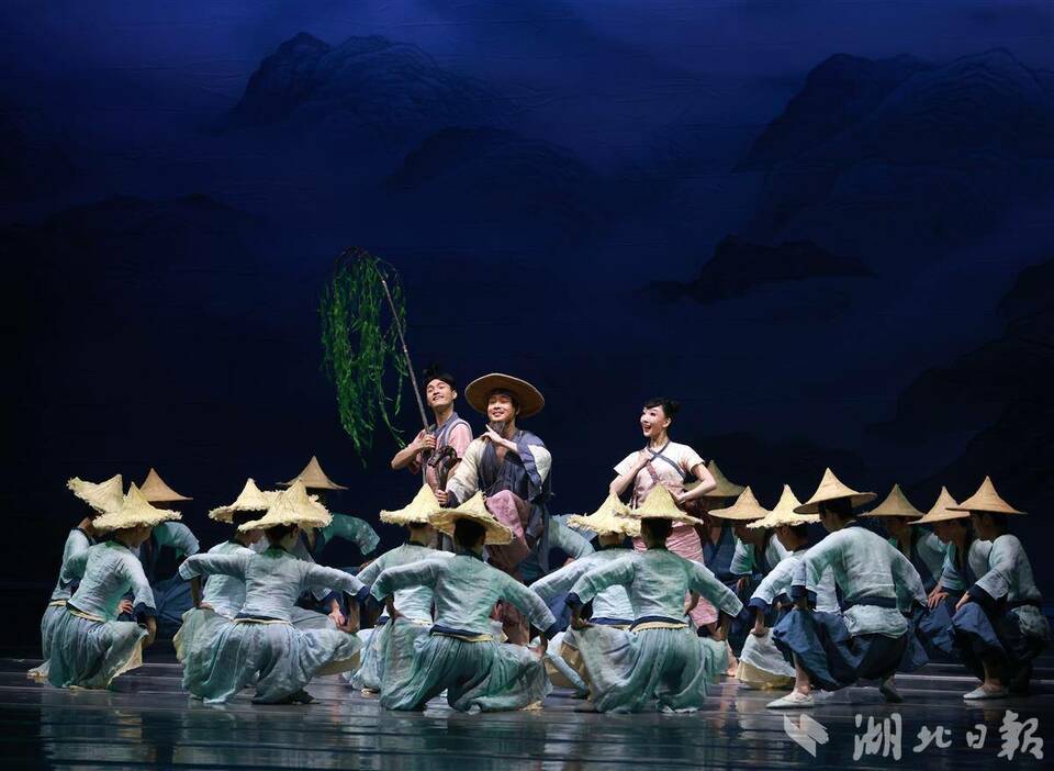 唯美舞蹈觸動觀眾心靈 舞劇《朱鹮》在漢驚艷上演