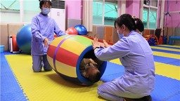 南阳：传承中医药文化 守护儿童健康