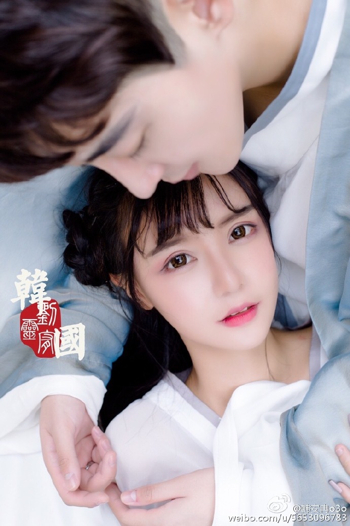 磨皮精现真面目！网红韩安冉素颜满脸痘痘