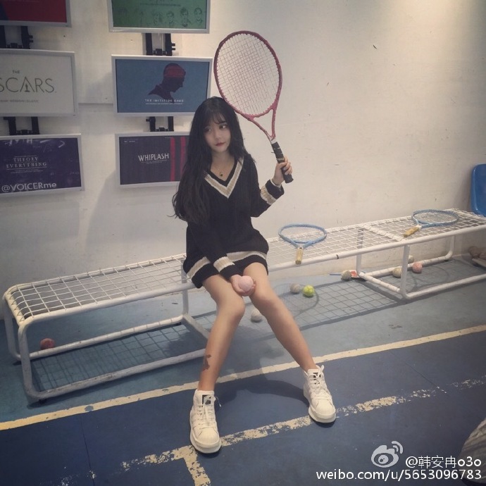 磨皮精现真面目！网红韩安冉素颜满脸痘痘