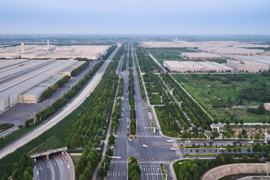 保定徐水区：招商“加速跑” 年末“再冲刺”_fororder_徐水经济开发区为项目落地搭建广阔平台。闫东利 摄