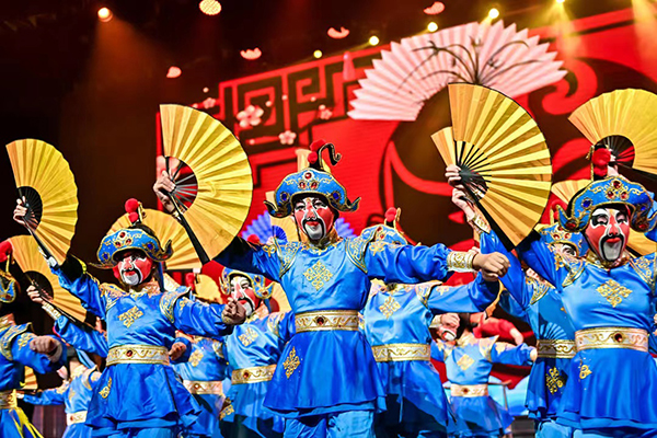 2023年成都市戏曲进校园活动学生戏曲晚会精彩上演_fororder_现场照片-供图-成都市广播电视台