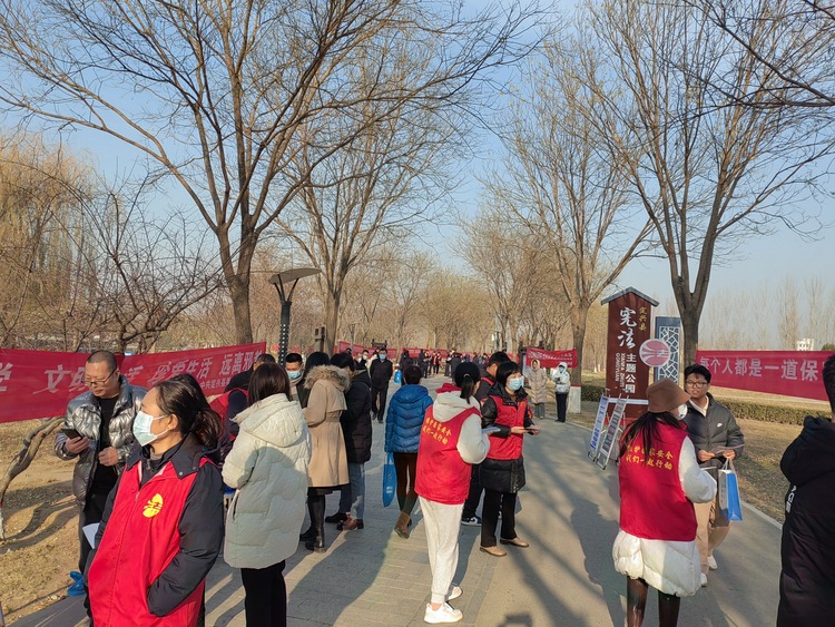 河北定兴:“宪法宣传周”活动精彩呈“宪”_fororder_006