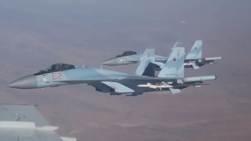 俄制王牌战机助阵 伊朗空军实力大增_fororder_rBABC2VwAguAXmAyAAAAAAAAAAA178.1193x671.1000x563